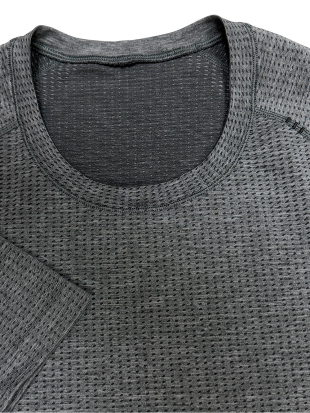 Lululemon Shirt Men Large Grey Metal Vent Tech Short Sleeve Athletic Performance